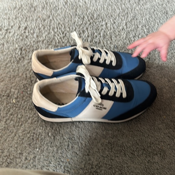 Coach women’s sneakers in lapis blue size 7 & 1/2 - Picture 4 of 5